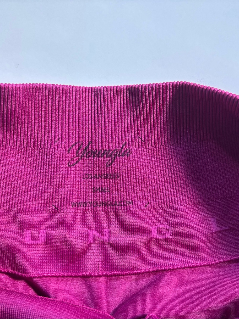 Young LA Women’s Scrunch Shorts (S) - Picture 4 of 6